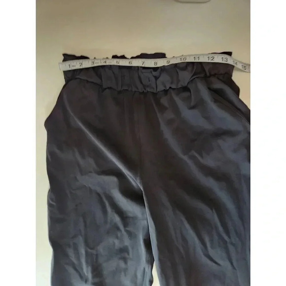 Lululemon Stretch High Rise Black Joggers Size 6. - Picture 5 of 9